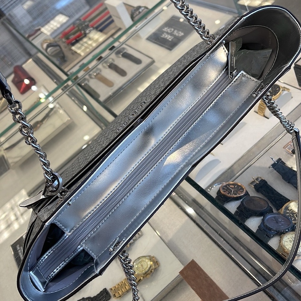 Michael Kors Jet Set Travel Large Chained Tote Shoulder Bag MK 
Silver

NWT - Picture 9 of 16